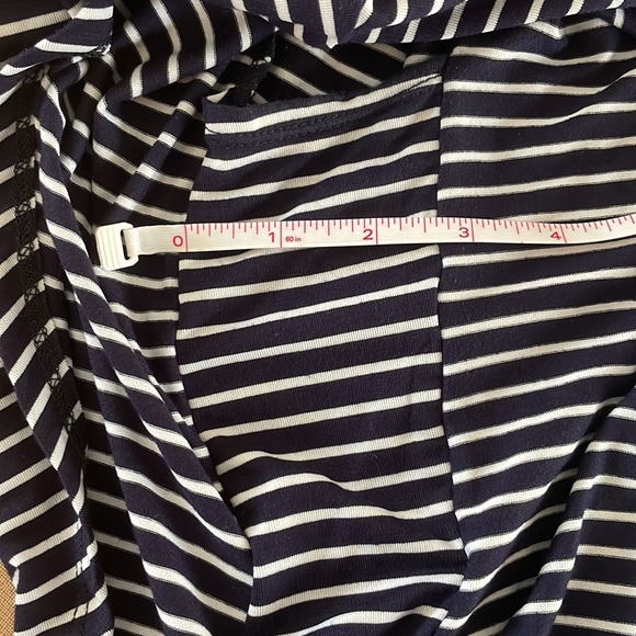 Wear Abouts Navy striped batwing top, M - Picture 5 of 6